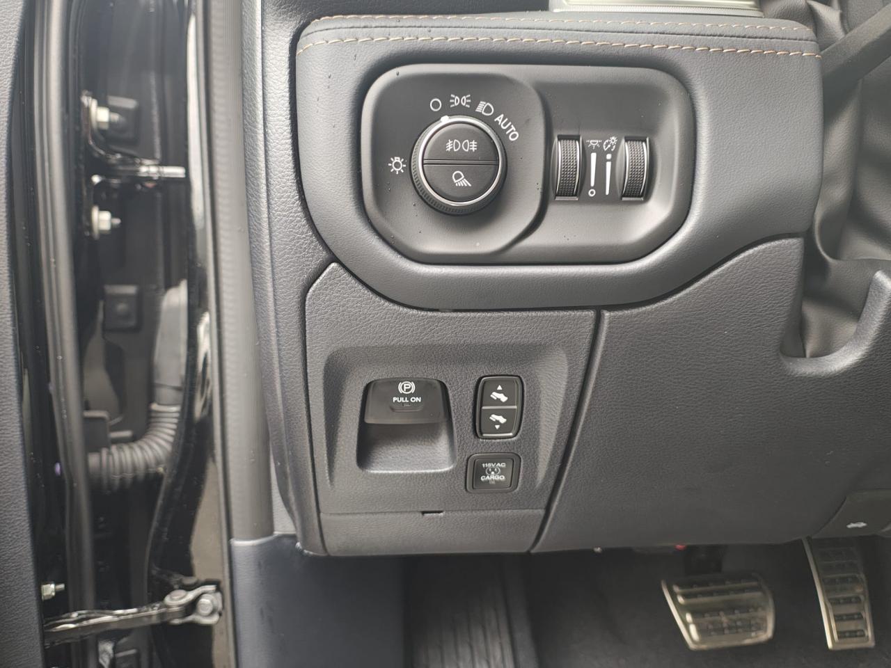 DODGE RAM 1500 CREW TUNGSTEN AIR RAMBOX