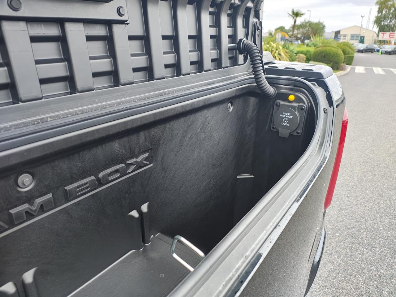 DODGE RAM 1500 CREW TUNGSTEN AIR RAMBOX