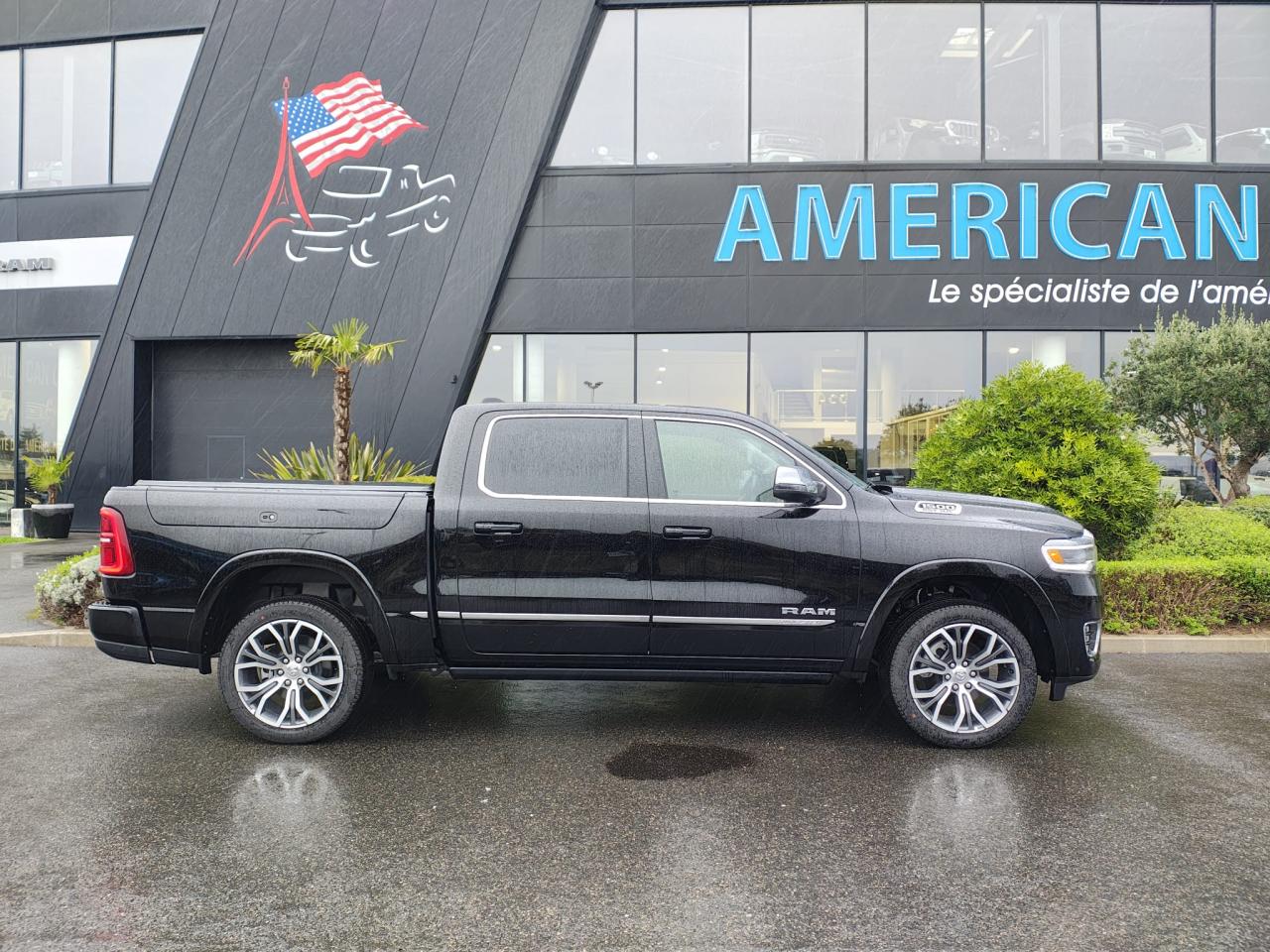 DODGE RAM 1500 CREW TUNGSTEN AIR RAMBOX