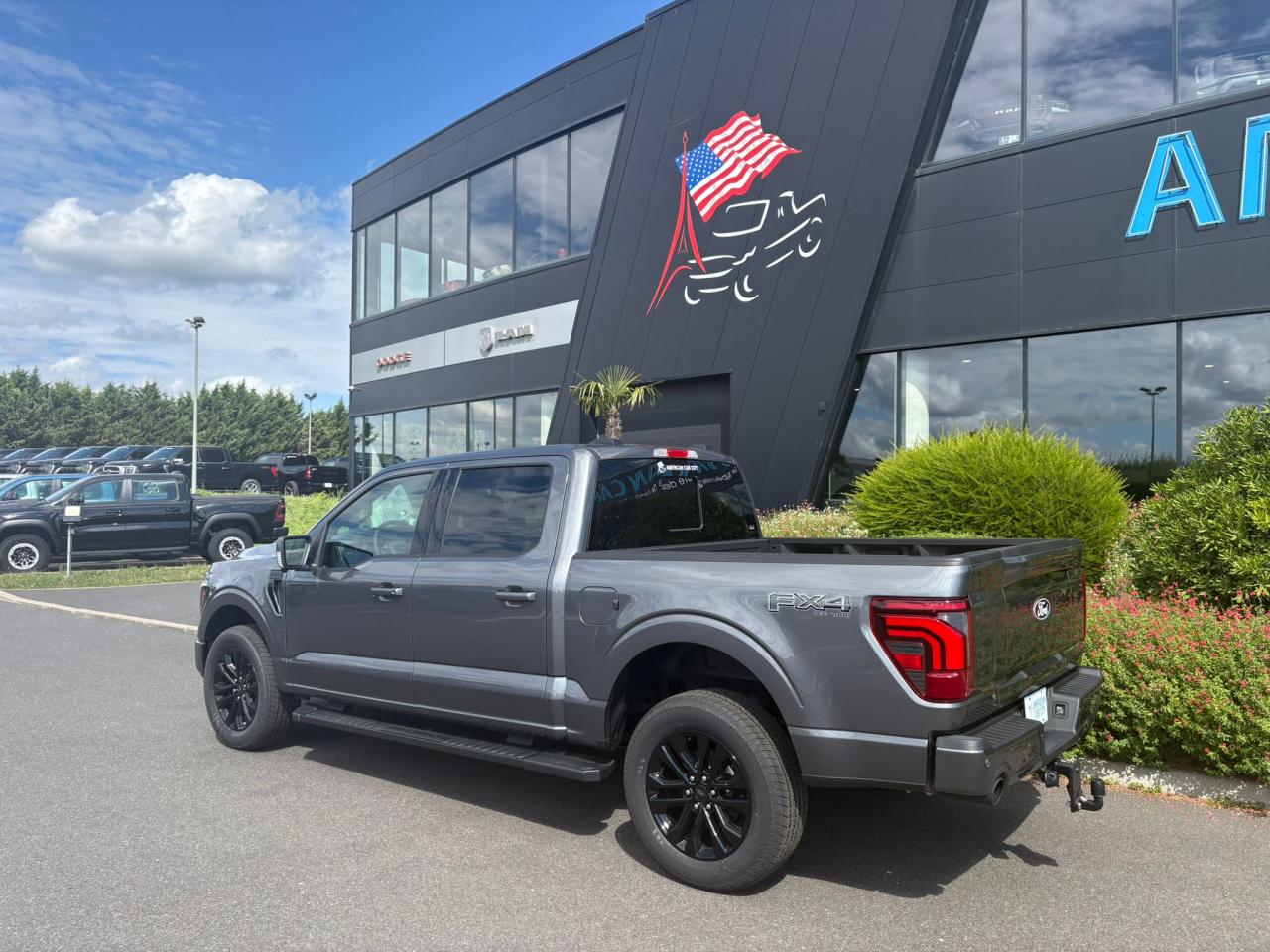 FORD F150 Supercrew LARIAT Black Package V8 5.0L FLEXFUEL