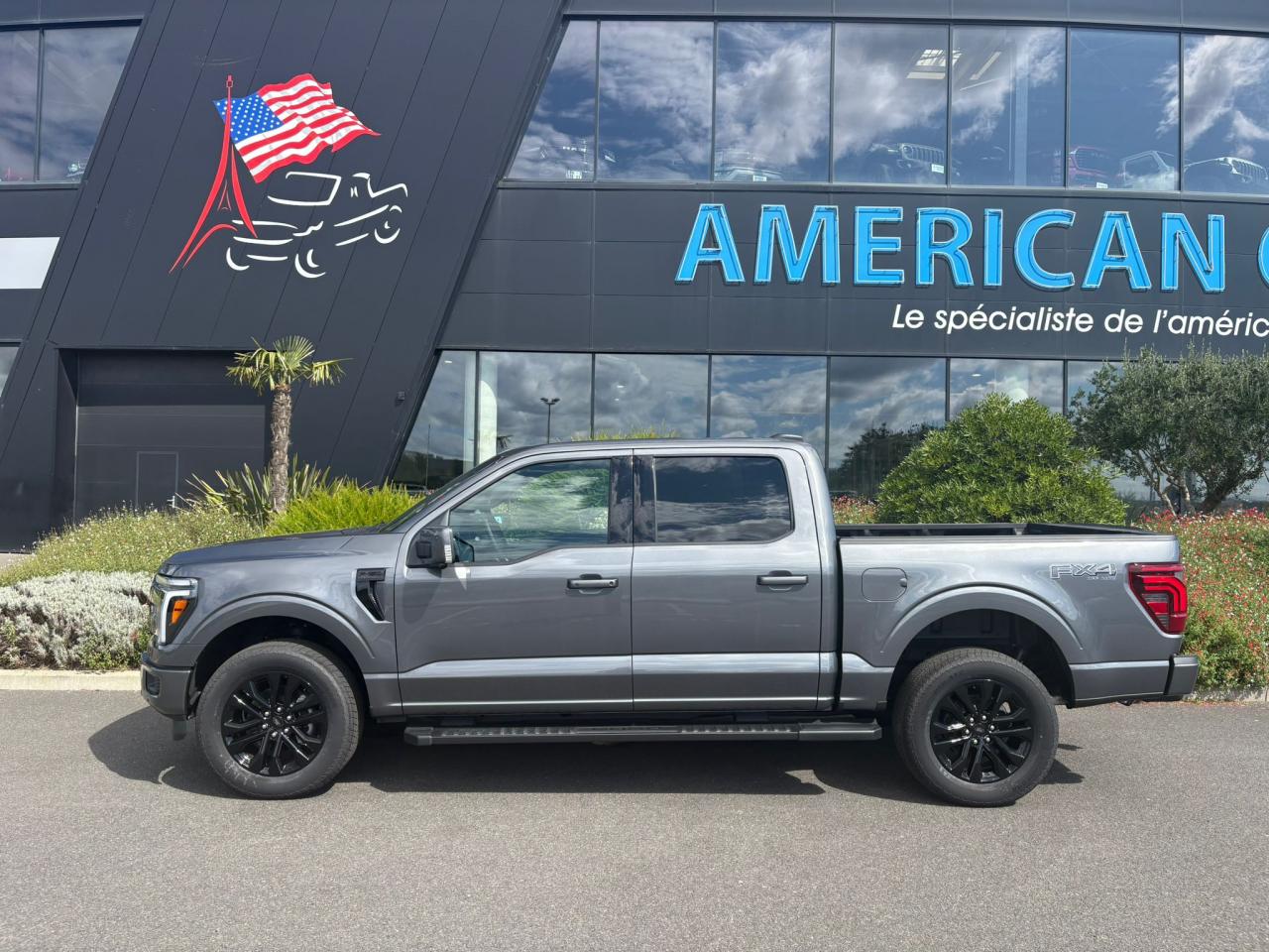 FORD F150 Supercrew LARIAT Black Package V8 5.0L FLEXFUEL
