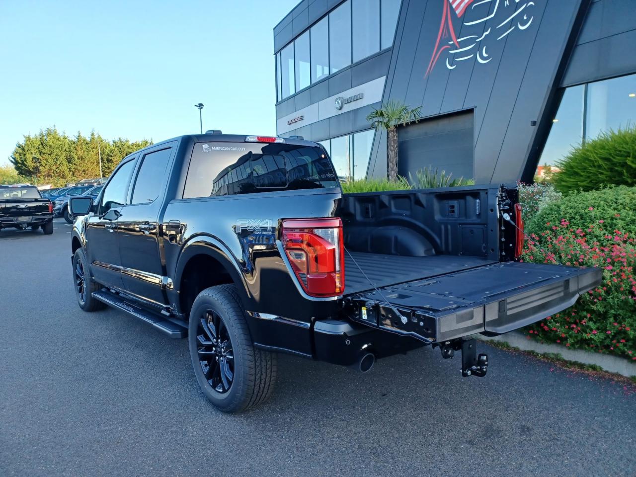 FORD F150 Supercrew LARIAT Black Package V8 5.0L FLEXFUEL