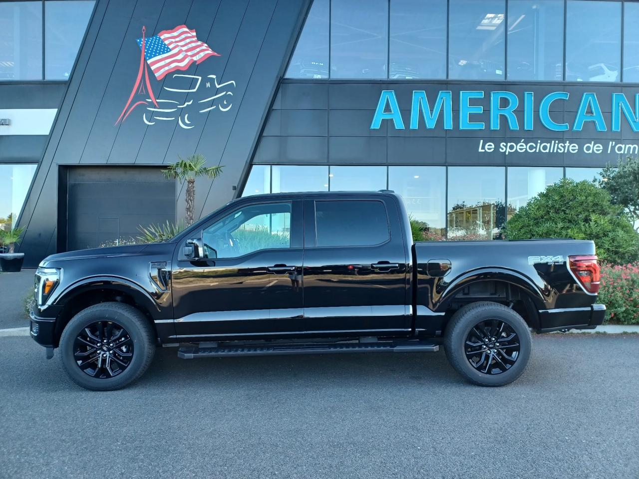 FORD F150 Supercrew LARIAT Black Package V8 5.0L FLEXFUEL
