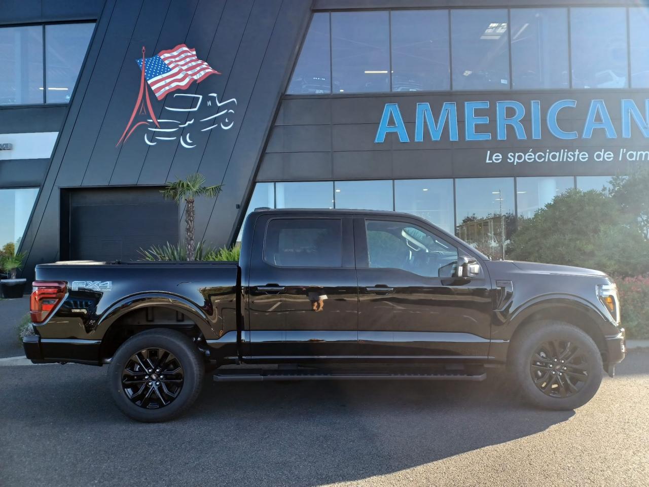 FORD F150 Supercrew LARIAT Black Package V8 5.0L FLEXFUEL