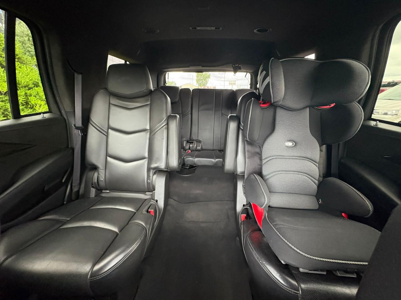 CADILLAC ESCALADE SUV PLATINUM 6.2i - BVA - Vente à marchand