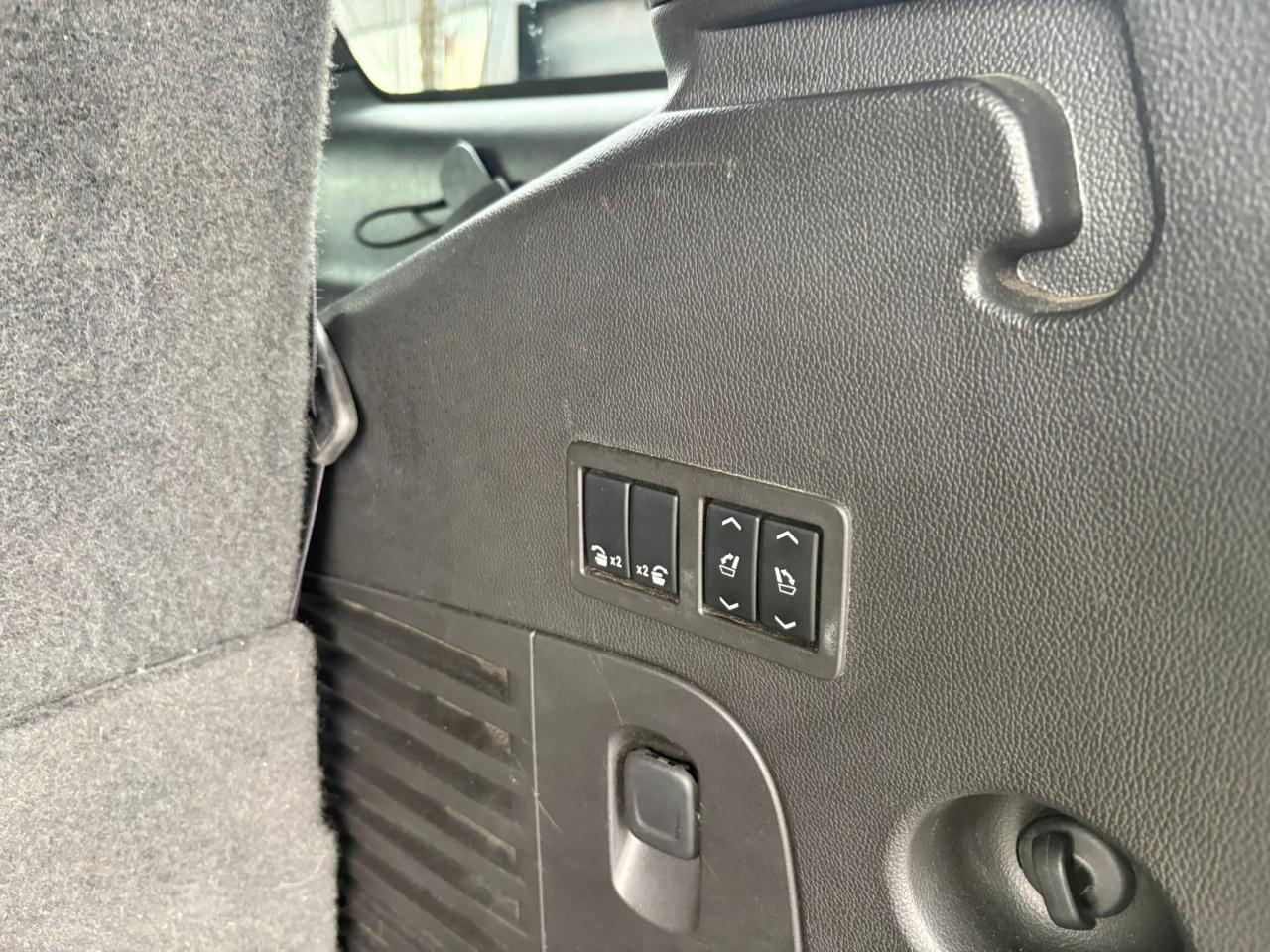 CADILLAC ESCALADE SUV PLATINUM 6.2i - BVA - Vente à marchand