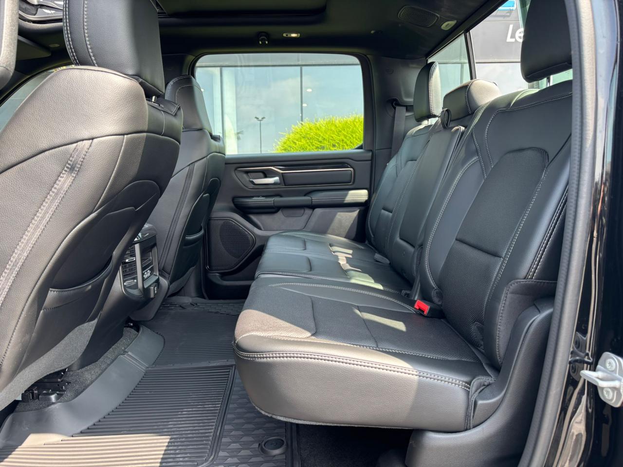 DODGE RAM 1500 CREW REBEL NIGHT EDITION AIR