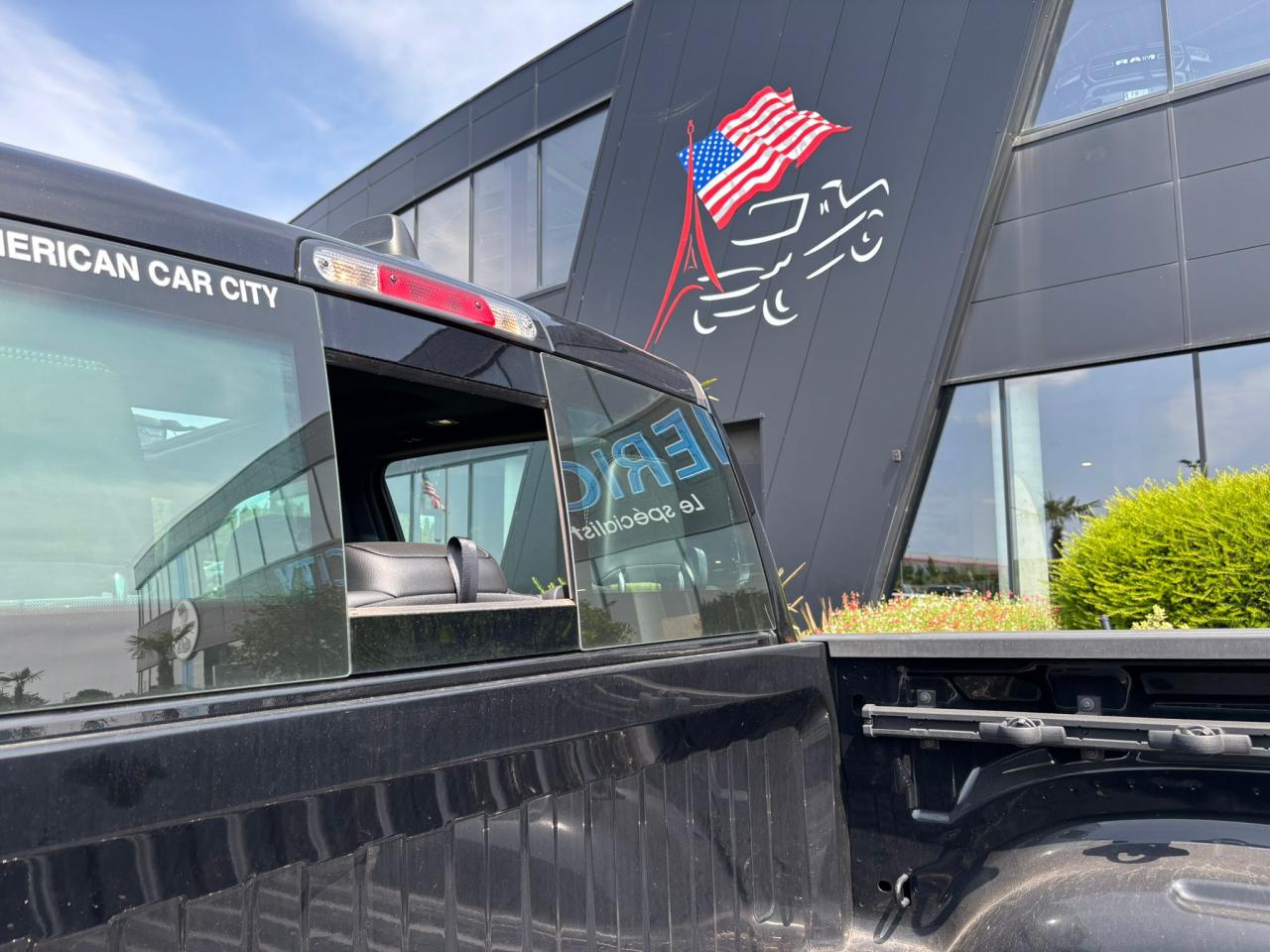 DODGE RAM 1500 CREW REBEL NIGHT EDITION AIR