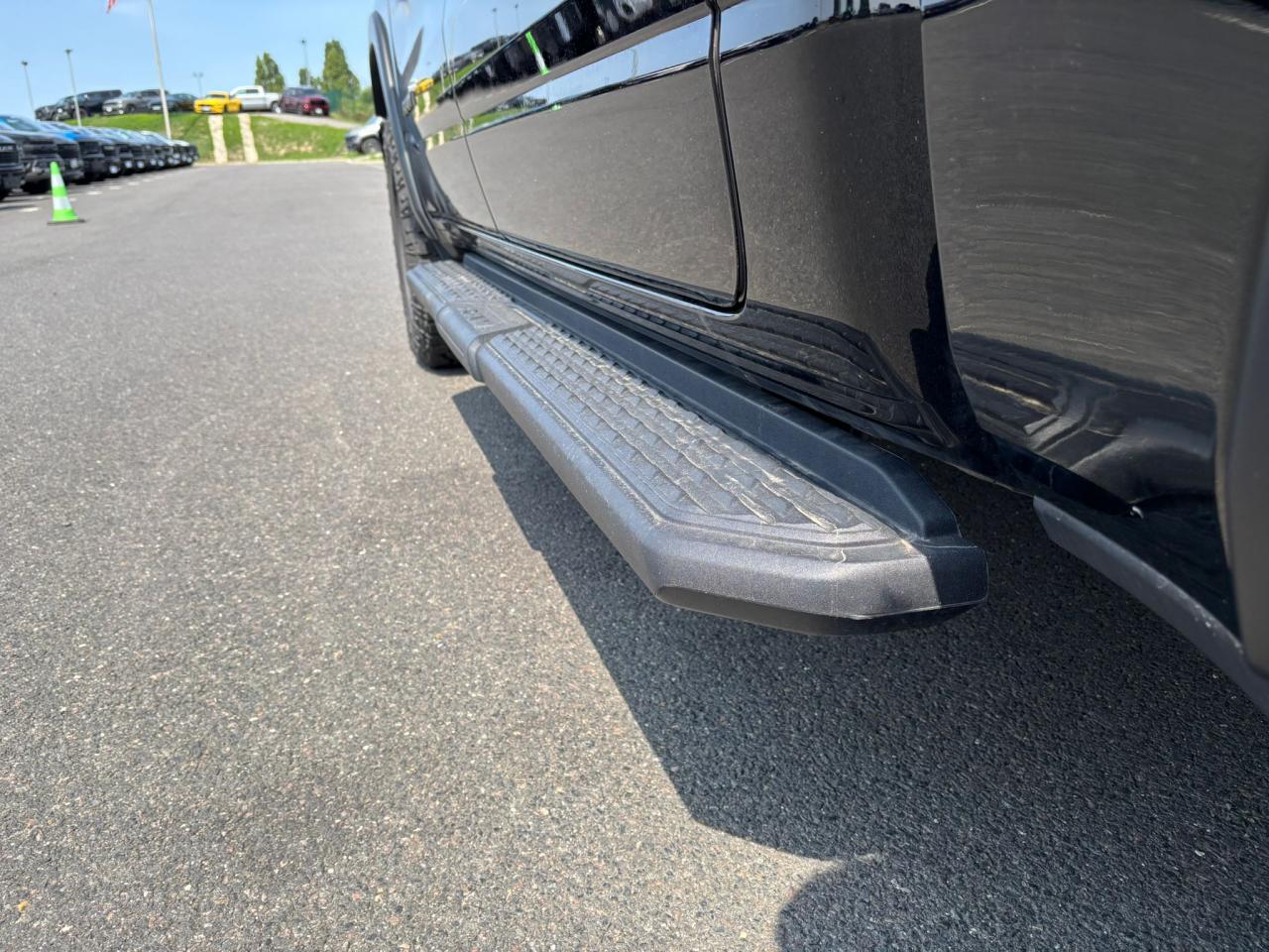 DODGE RAM 1500 CREW REBEL NIGHT EDITION AIR