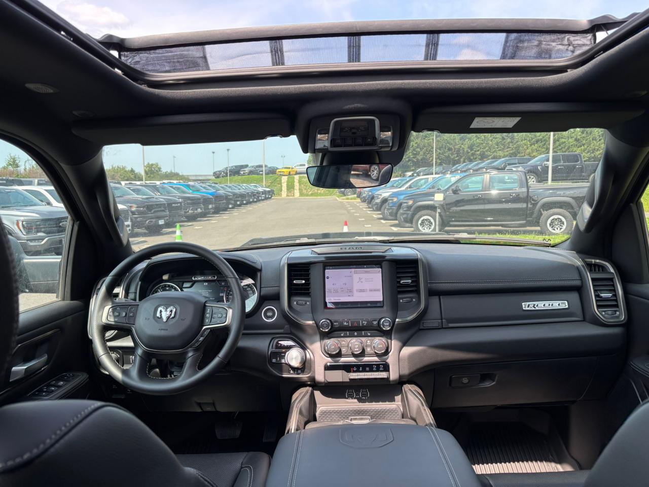 DODGE RAM 1500 CREW REBEL NIGHT EDITION AIR