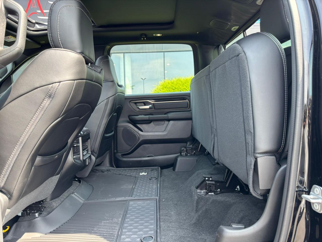 DODGE RAM 1500 CREW REBEL NIGHT EDITION AIR