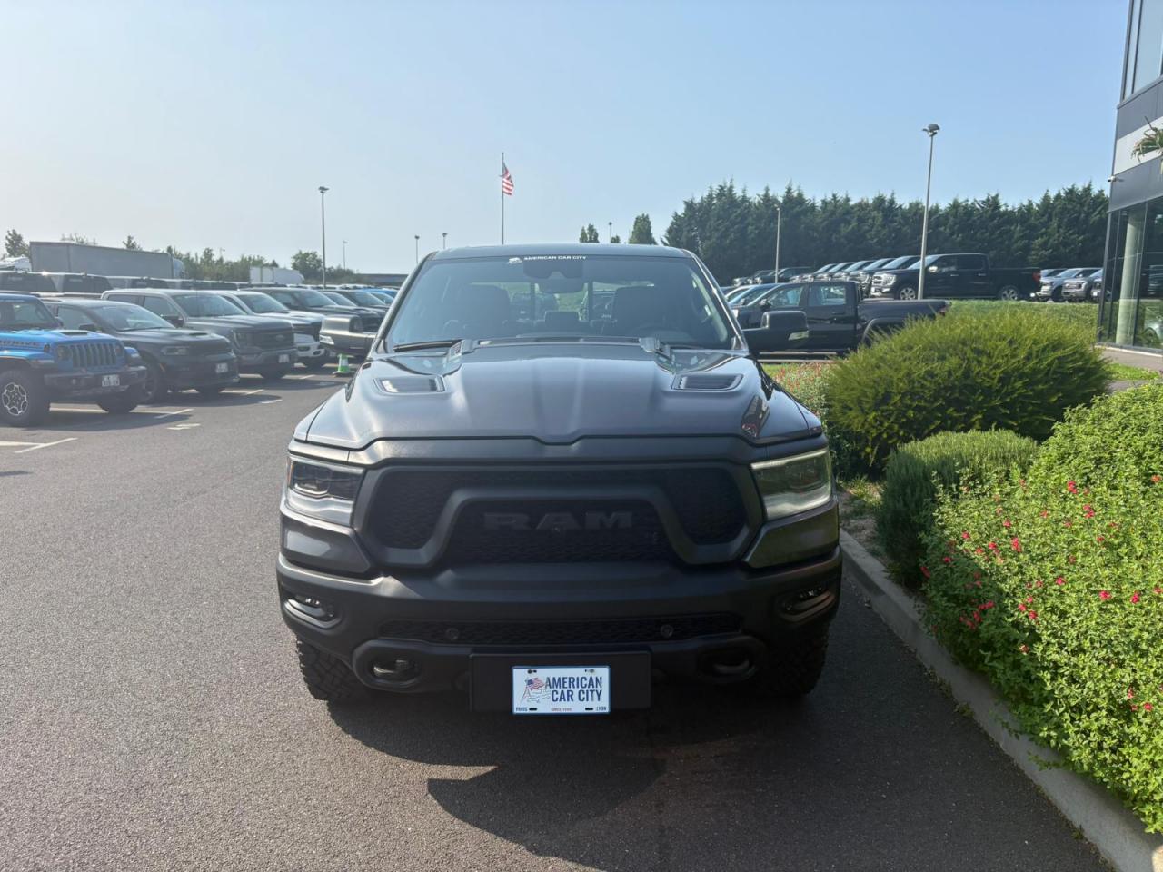 DODGE RAM 1500 CREW REBEL NIGHT EDITION AIR