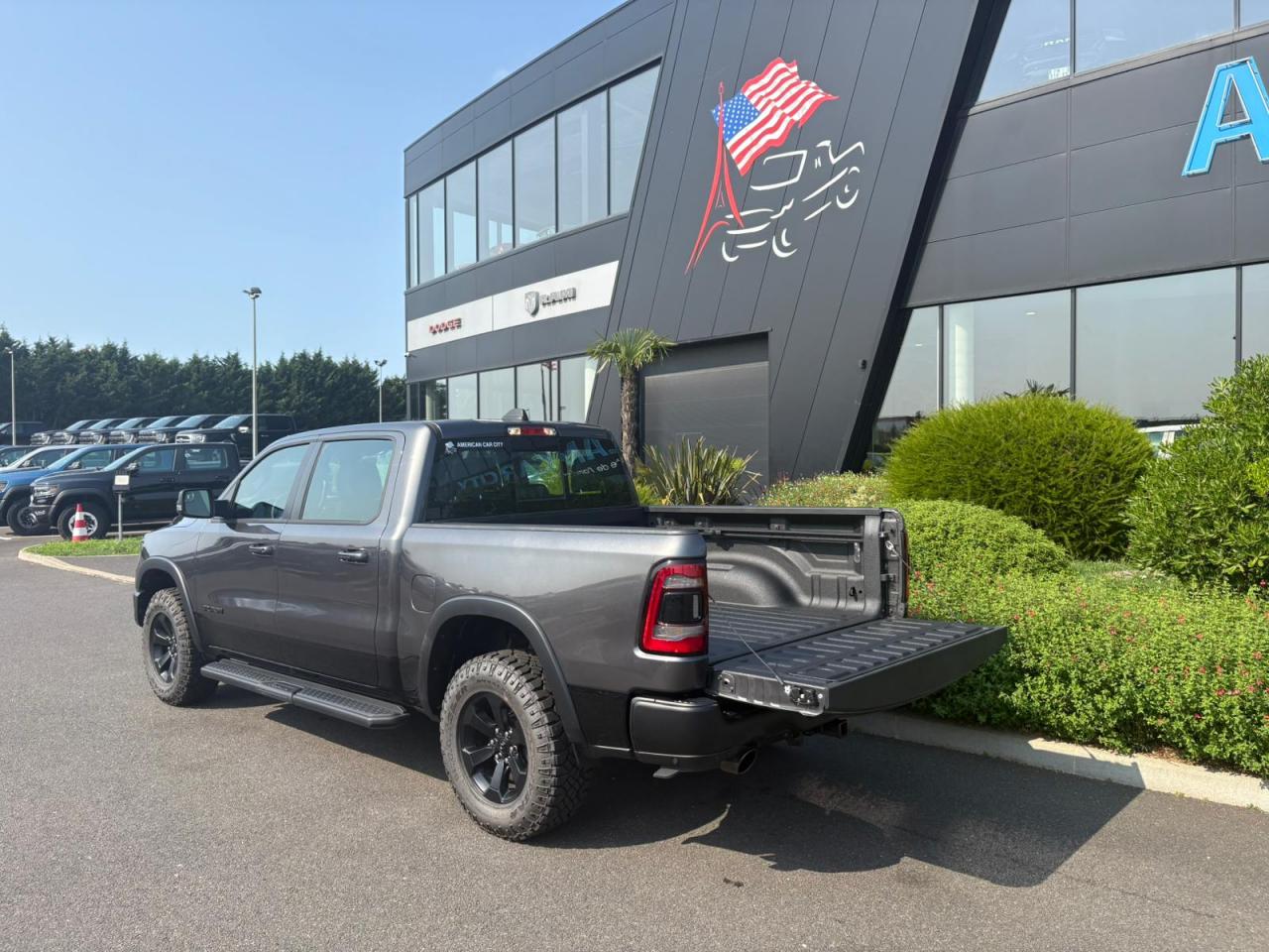 DODGE RAM 1500 CREW REBEL NIGHT EDITION AIR