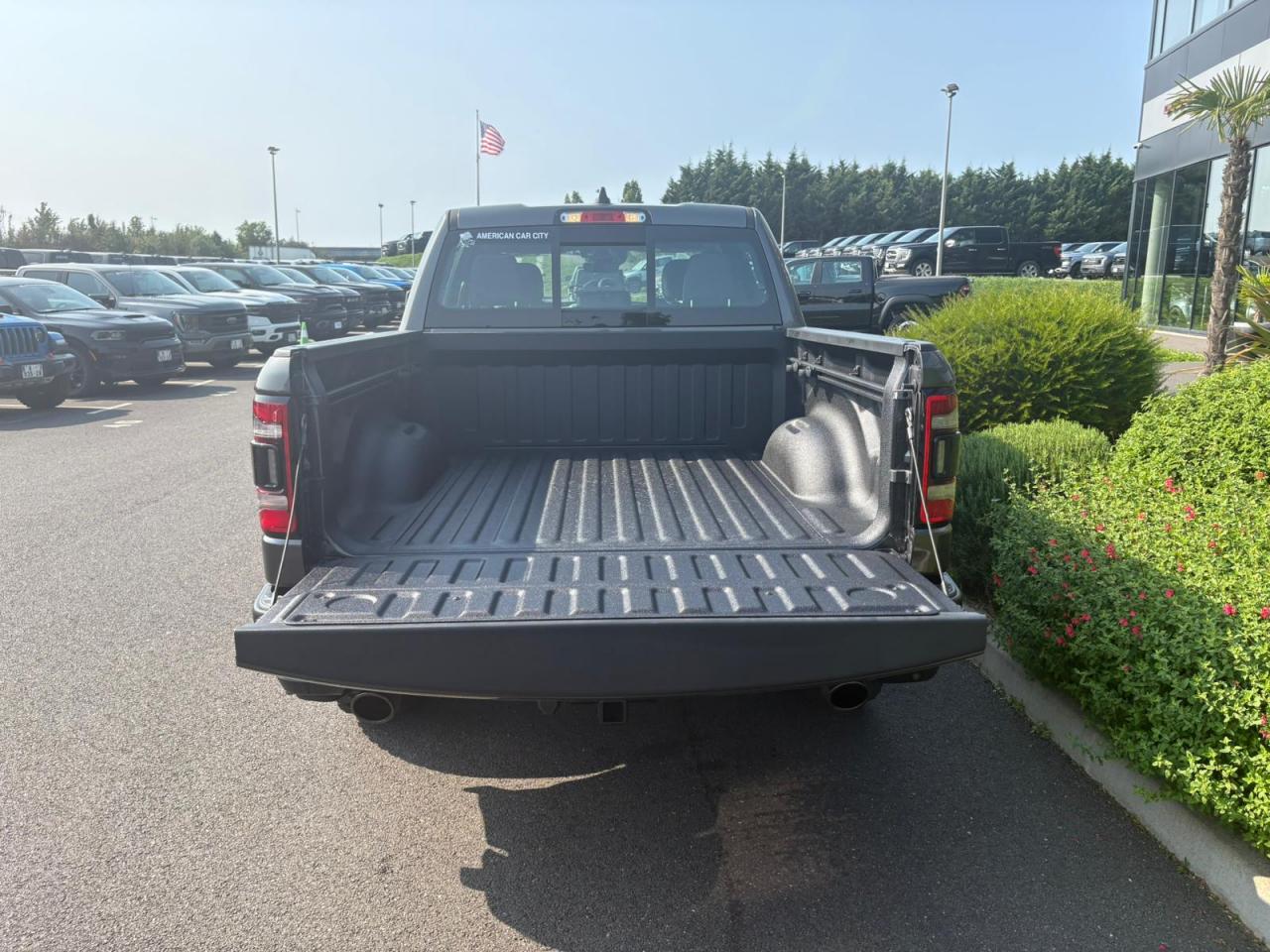 DODGE RAM 1500 CREW REBEL NIGHT EDITION AIR