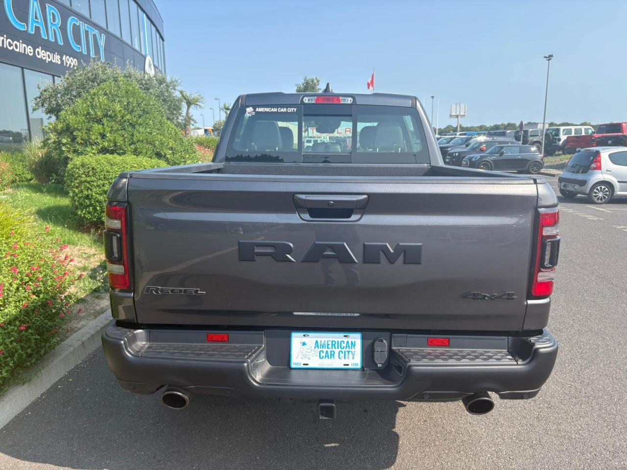 DODGE RAM 1500 CREW REBEL NIGHT EDITION AIR