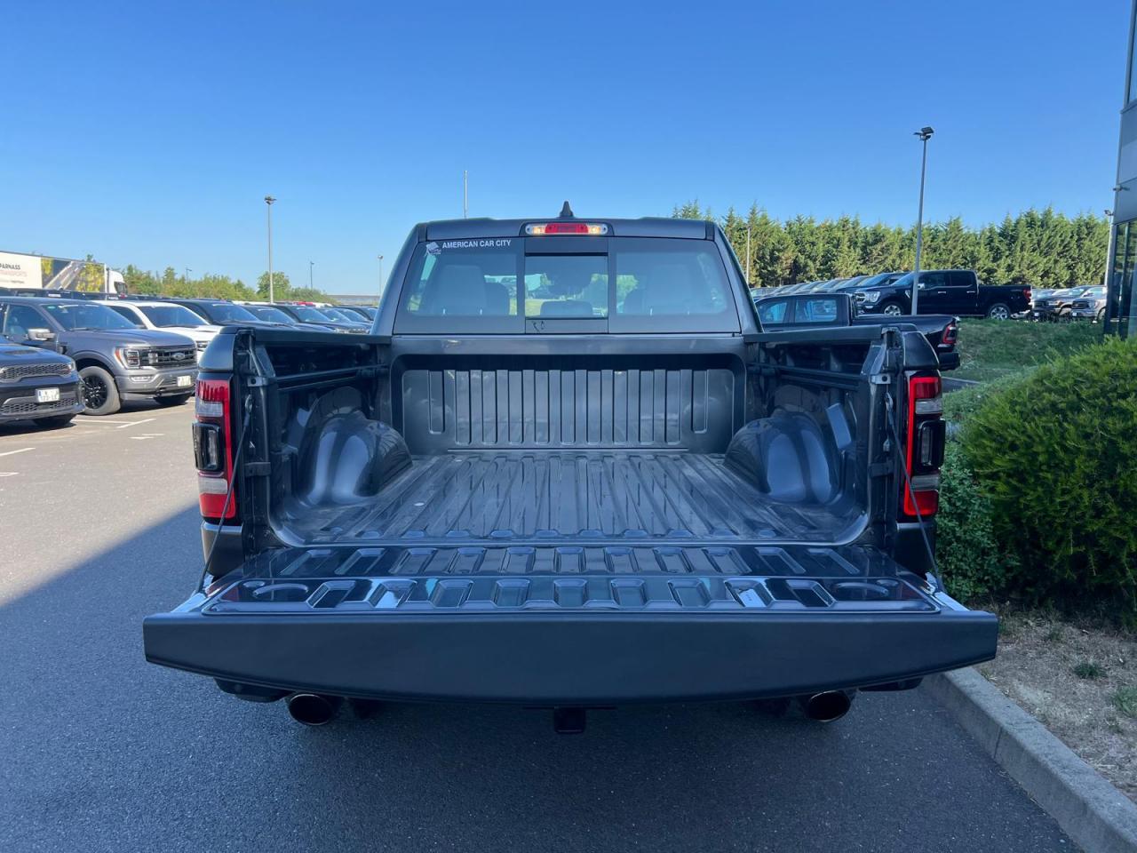 DODGE RAM 1500 CREW REBEL NIGHT EDITION AIR