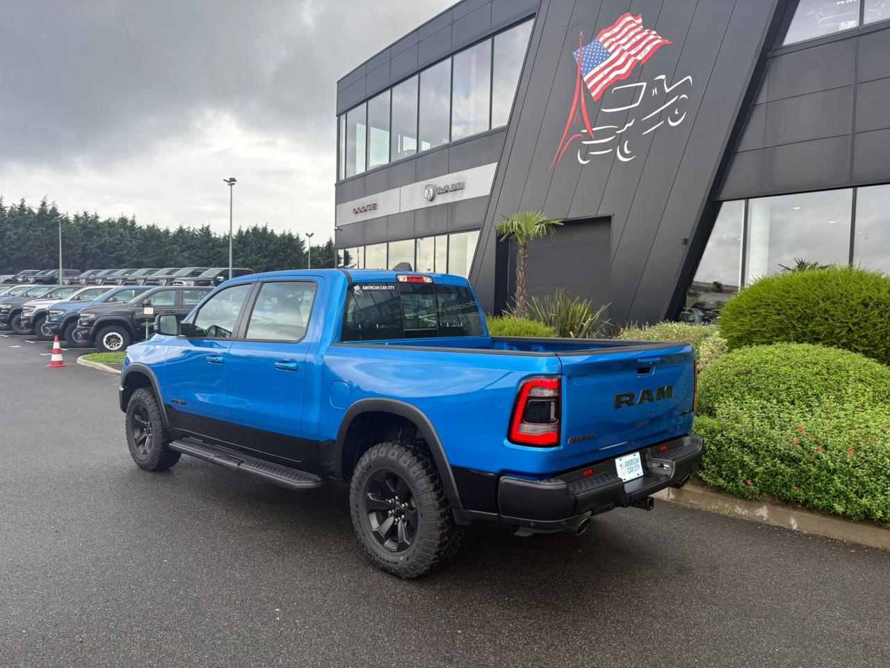DODGE RAM 1500 CREW REBEL NIGHT EDITION AIR