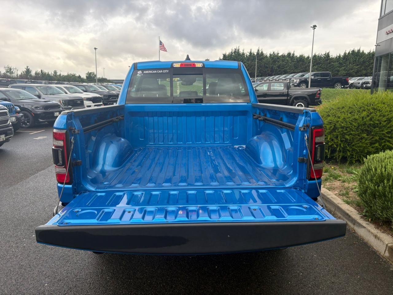 DODGE RAM 1500 CREW REBEL NIGHT EDITION AIR