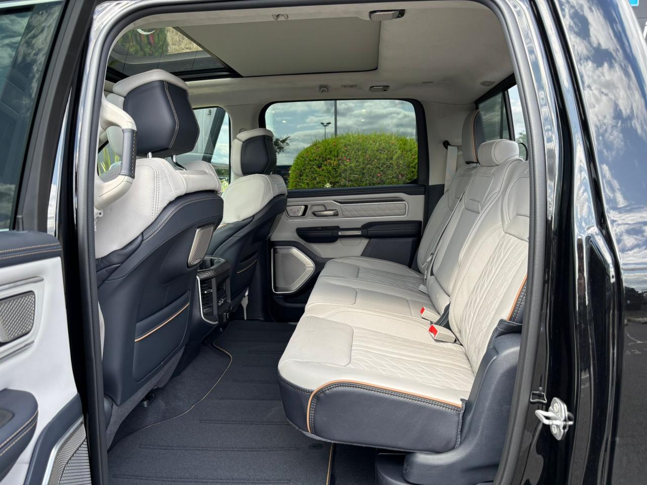 DODGE RAM TUNGSTEN AIR RAMBOX HAYON MULTI