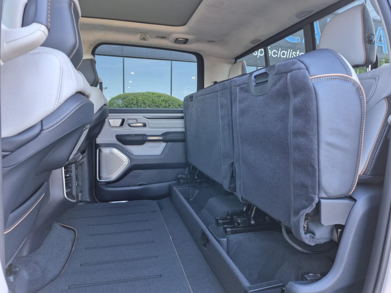 DODGE RAM 1500 CREW TUNGSTEN AIR RAMBOX HAYON MULTI