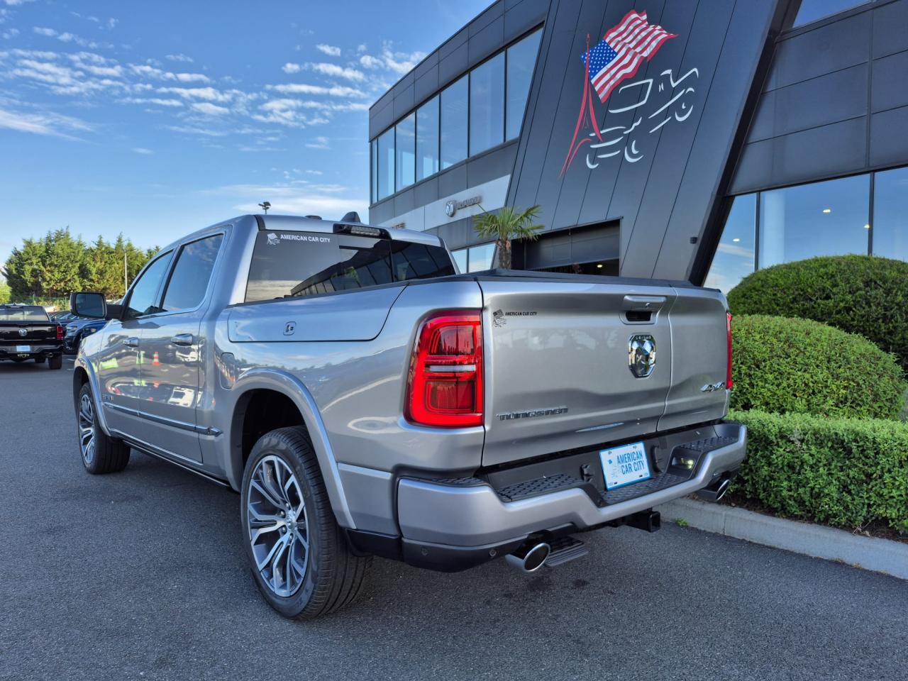 DODGE RAM 1500 CREW TUNGSTEN AIR RAMBOX HAYON MULTI