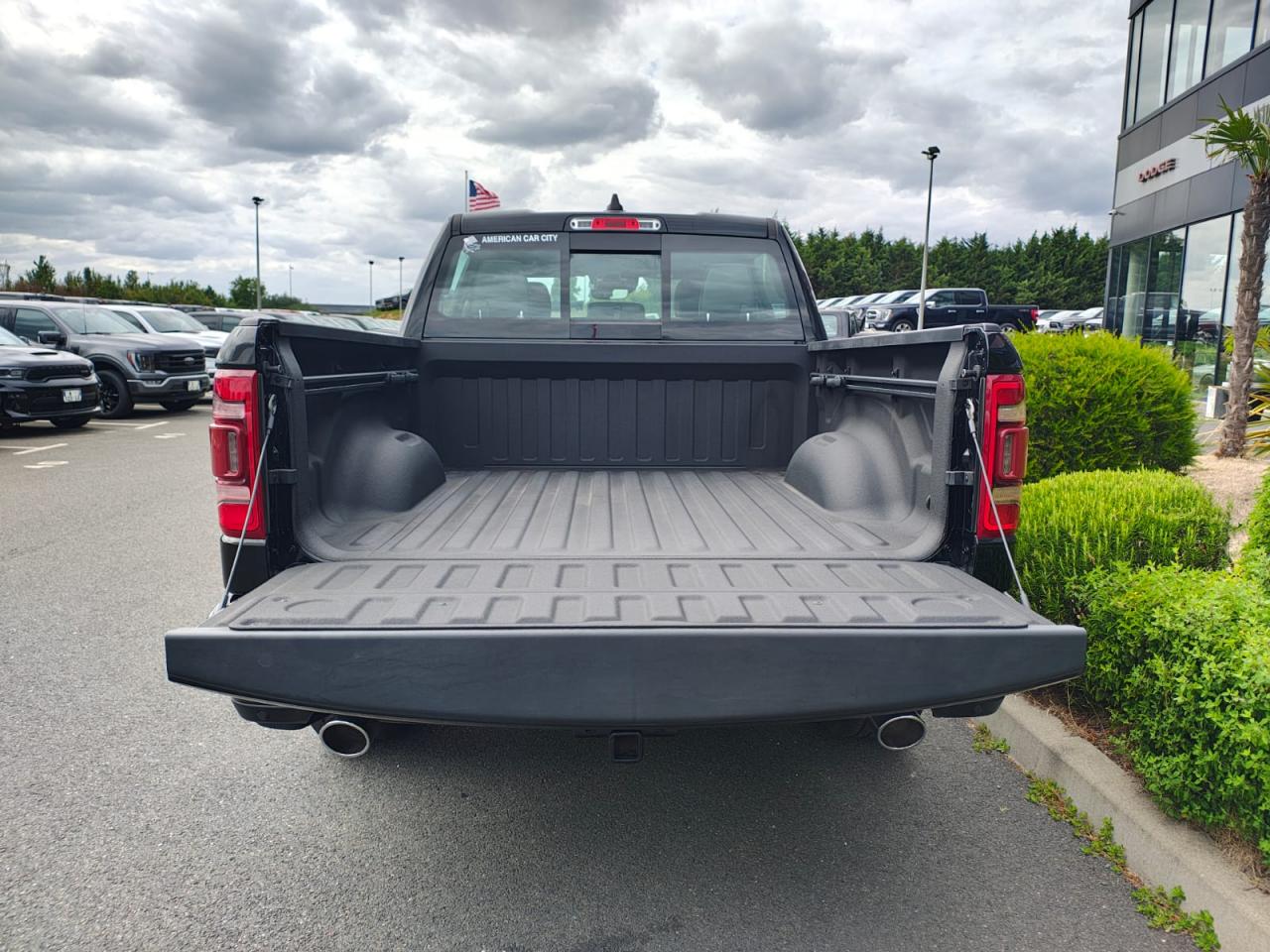 DODGE RAM 1500 CREW LARAMIE SPORT AIR ETORQUE