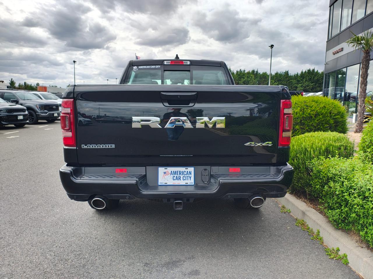 DODGE RAM 1500 CREW LARAMIE SPORT AIR ETORQUE