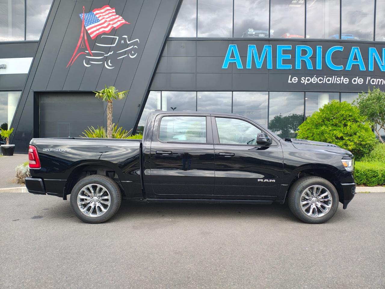 DODGE RAM 1500 CREW LARAMIE SPORT AIR ETORQUE