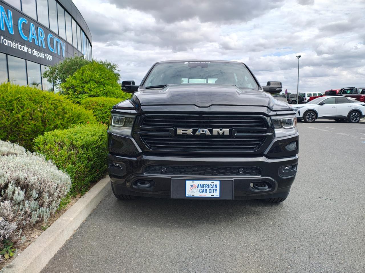 DODGE RAM 1500 CREW LARAMIE SPORT AIR ETORQUE