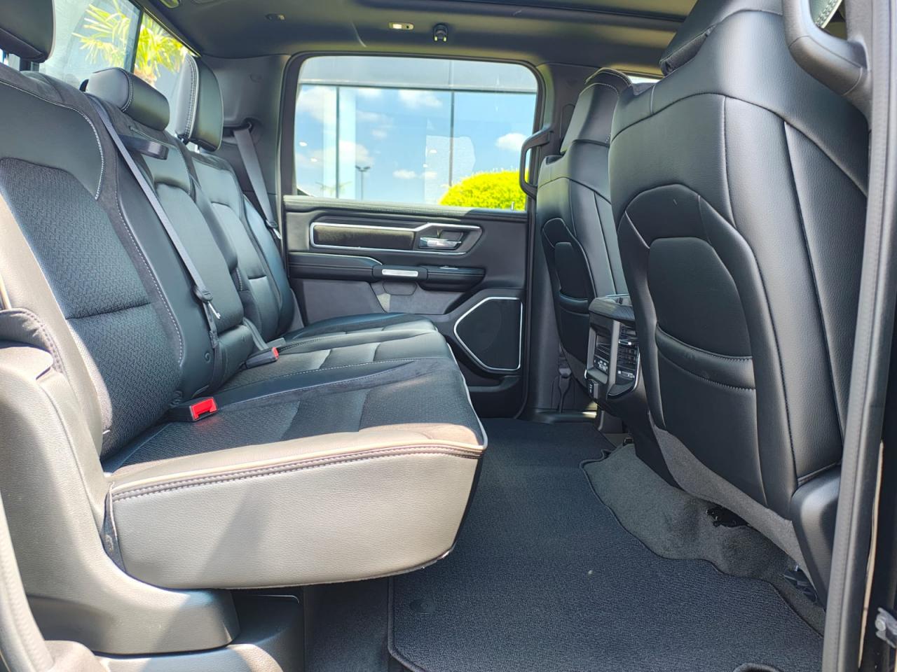 DODGE RAM 1500 CREW LARAMIE SPORT AIR ETORQUE