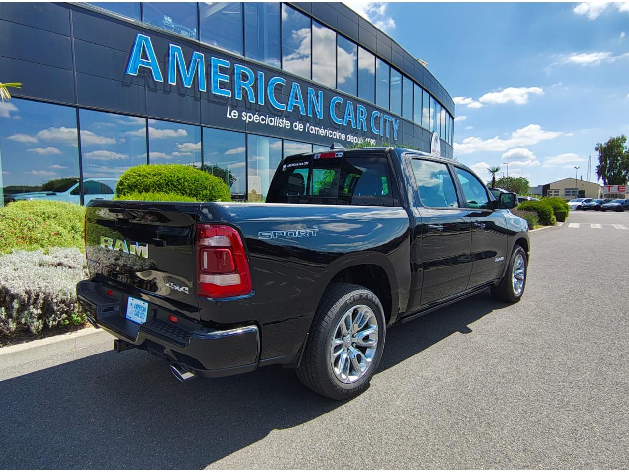 DODGE RAM 1500 CREW LARAMIE SPORT AIR ETORQUE