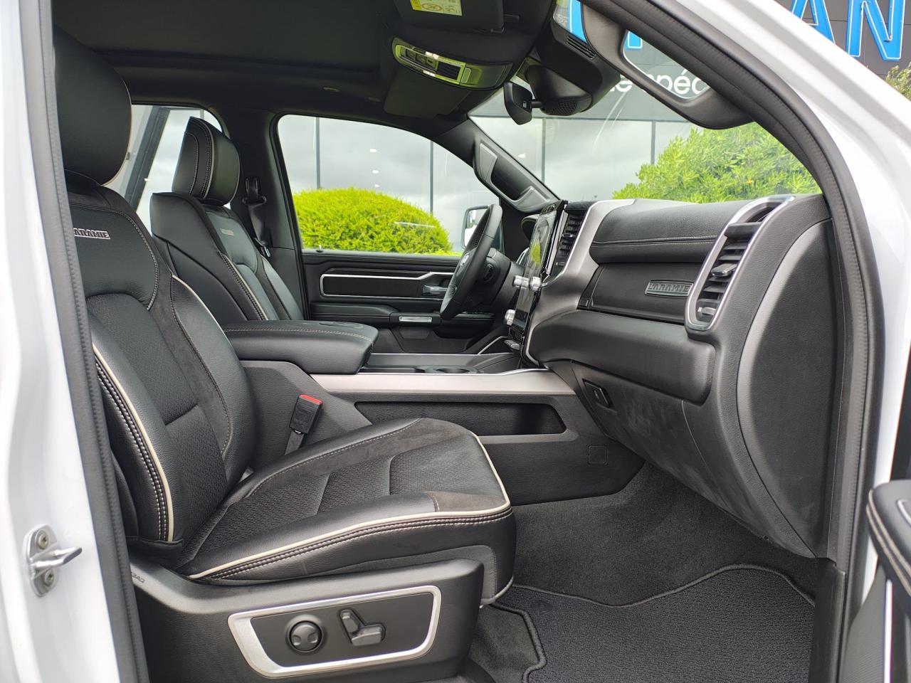DODGE RAM 1500 CREW LARAMIE SPORT AIR ETORQUE
