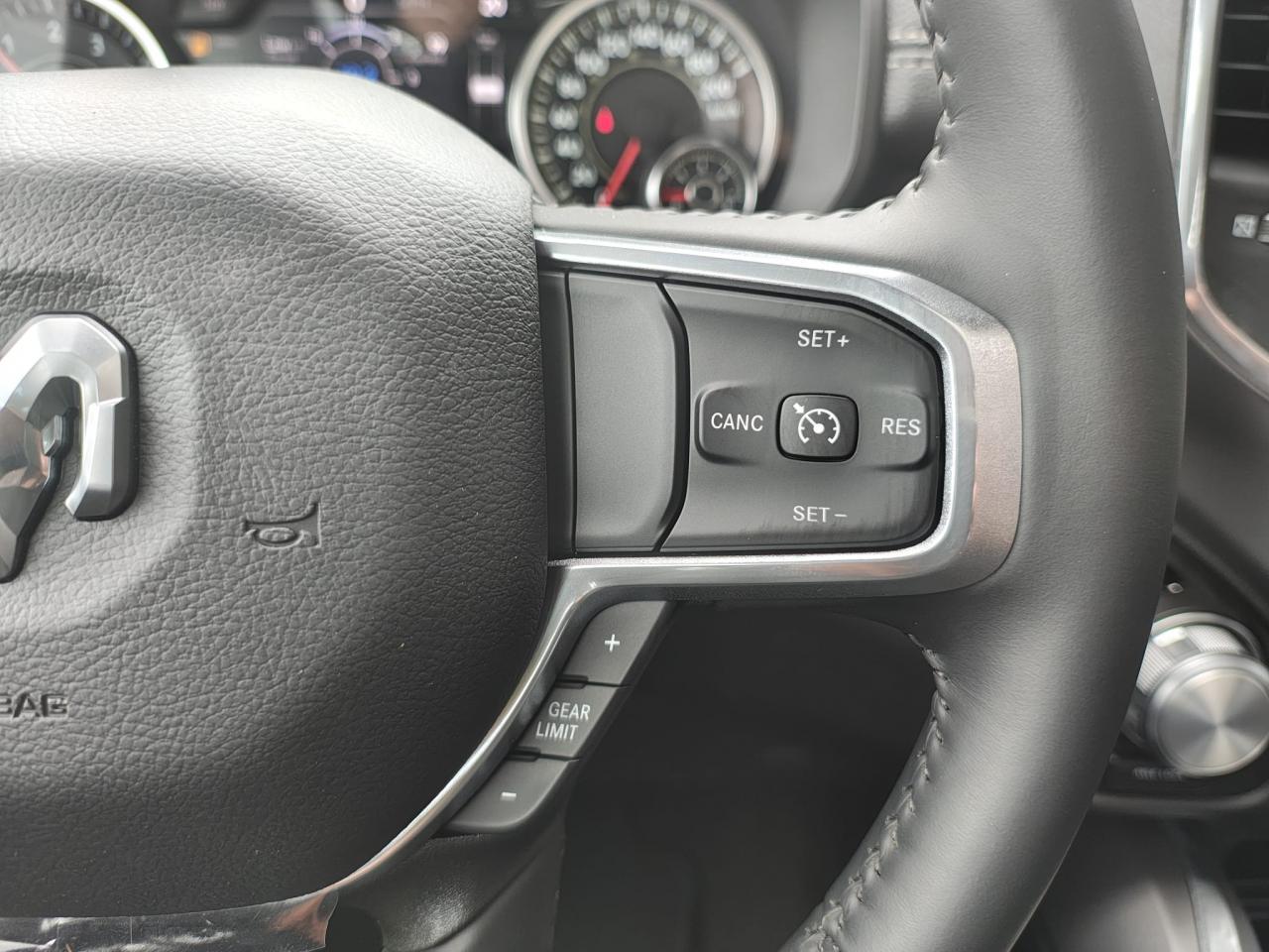 DODGE RAM 1500 CREW LARAMIE SPORT AIR ETORQUE