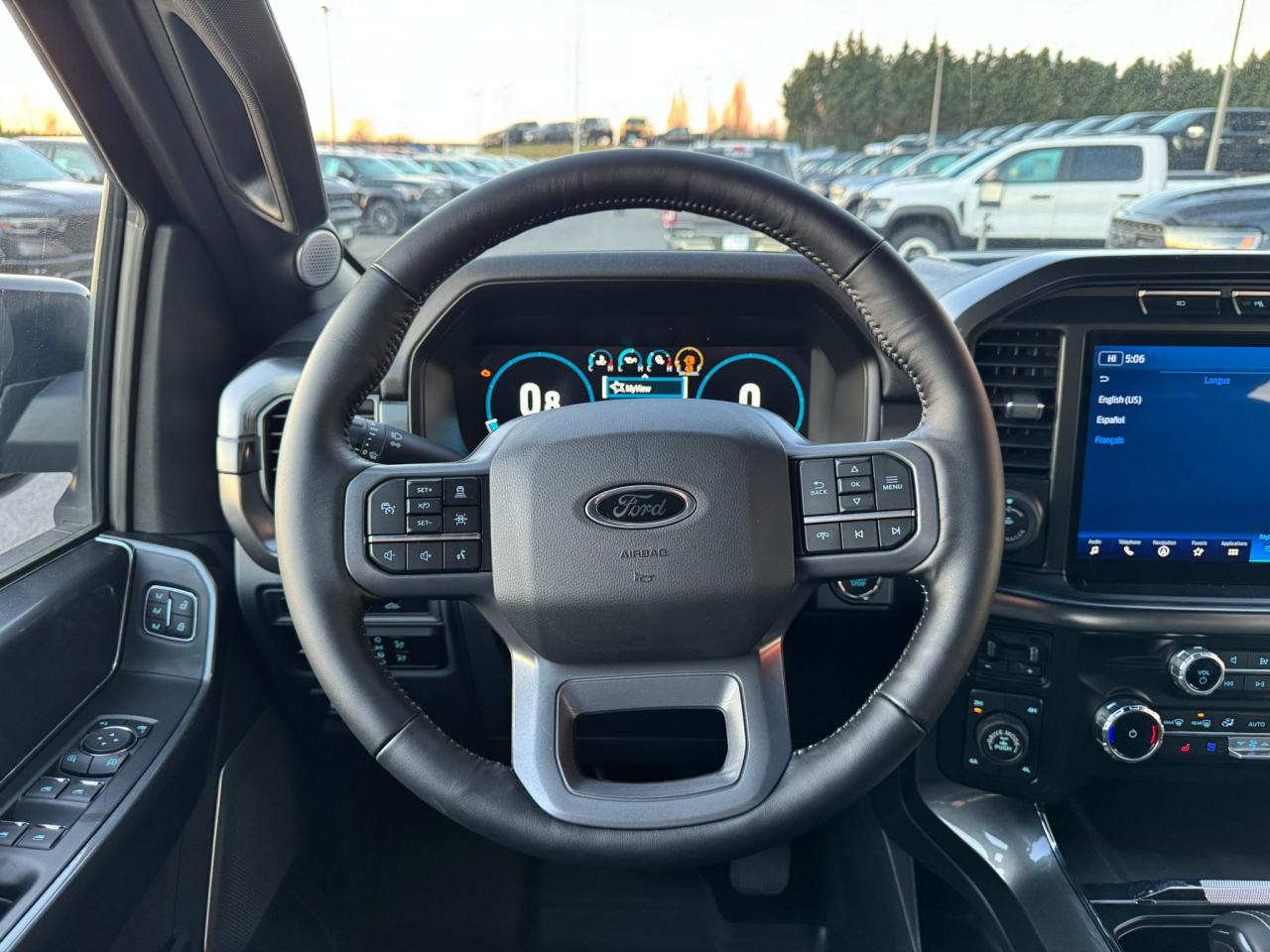 FORD F150 Supercrew LARIAT Black Package V8 5.0L