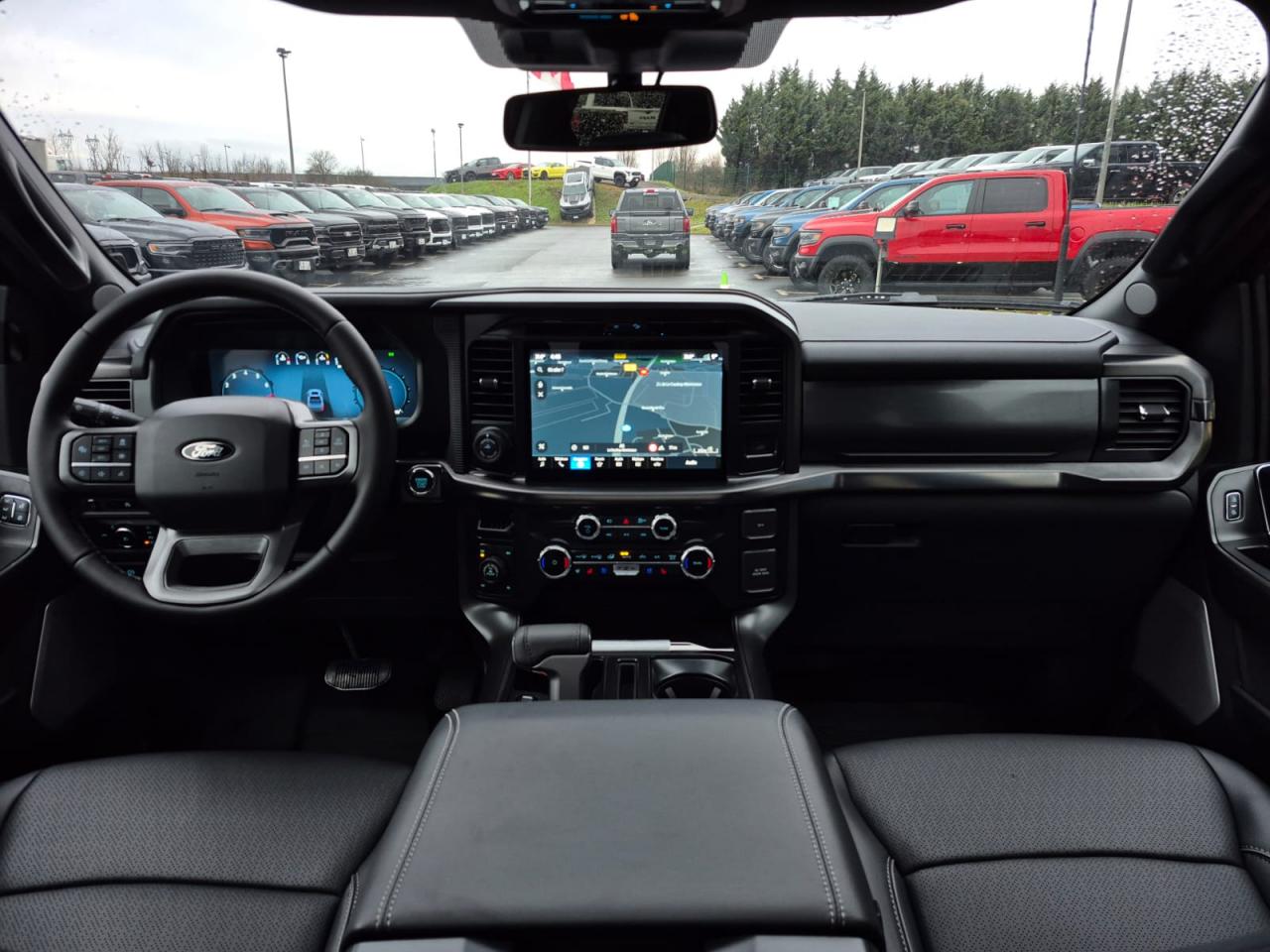 FORD F150 Supercrew LARIAT Black Package V8 5.0L