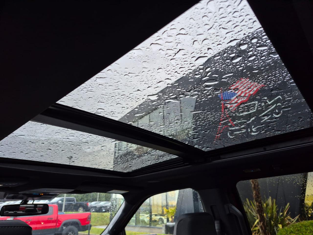 FORD F150 Supercrew LARIAT Black Package V8 5.0L