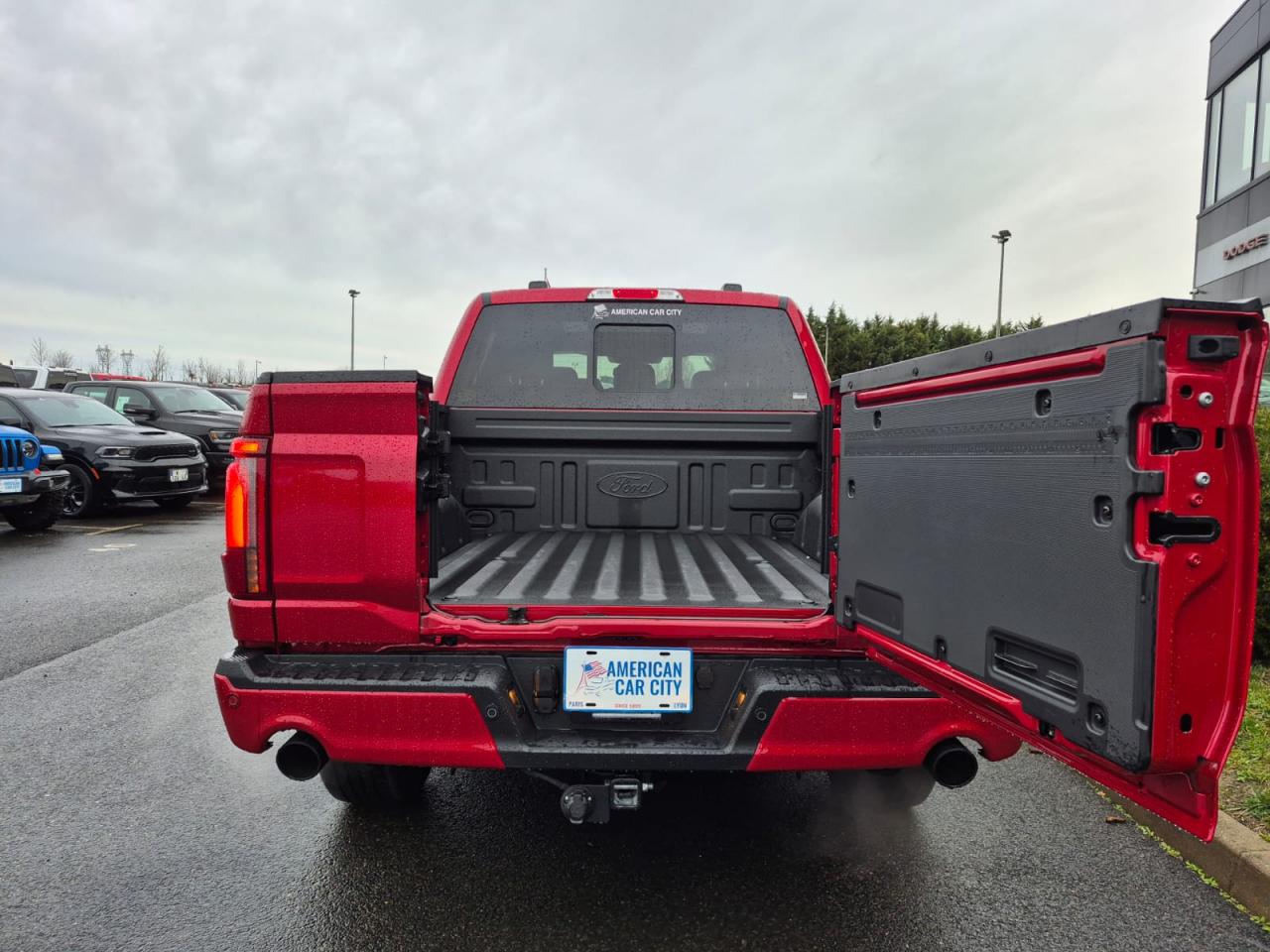 FORD F150 Supercrew LARIAT Black Package V8 5.0L