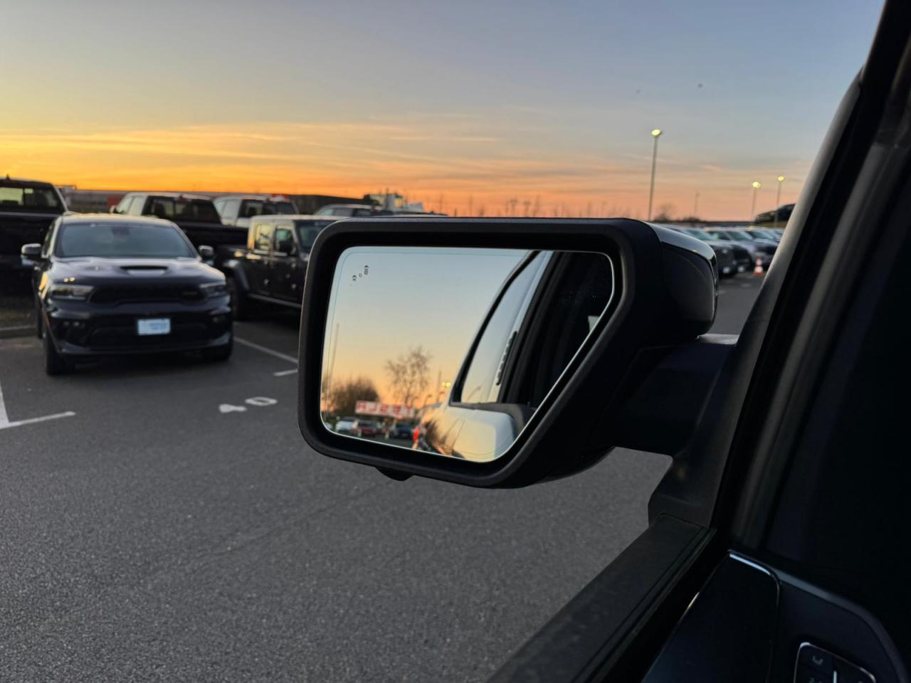 FORD F150 Supercrew LARIAT Black Package V8 5.0L