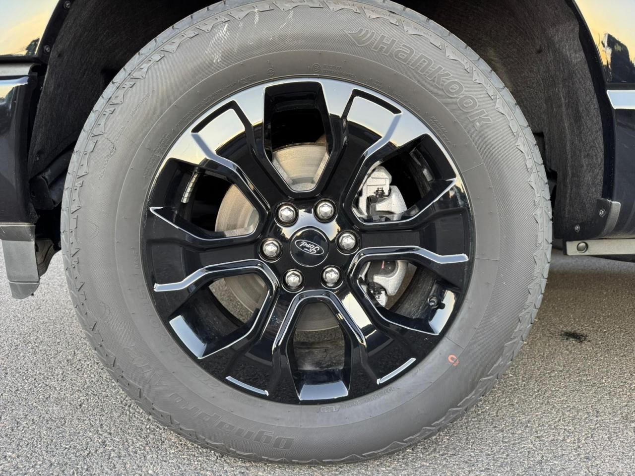 FORD F150 Supercrew LARIAT Black Package V8 5.0L