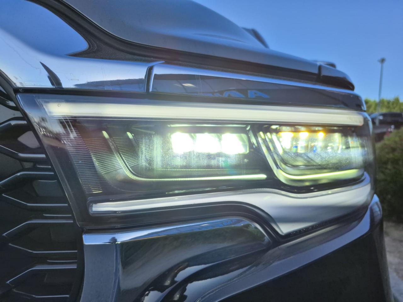 DODGE RAM 1500 CREW TUNGSTEN AIR RAMBOX HAYON MULTI