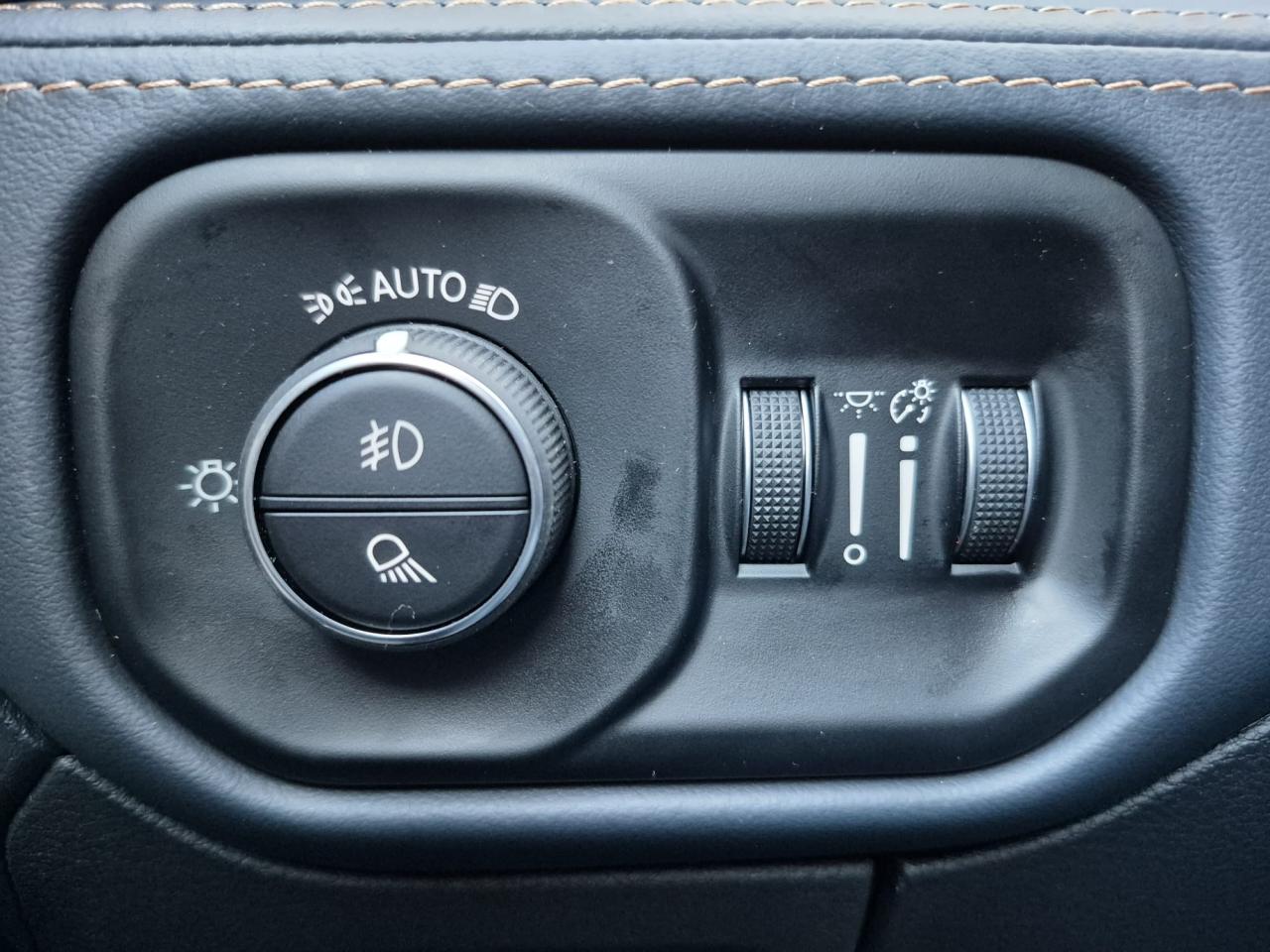 DODGE RAM 1500 CREW TUNGSTEN AIR RAMBOX HAYON MULTI