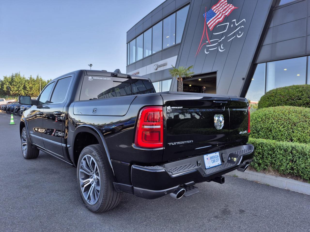 DODGE RAM 1500 CREW TUNGSTEN AIR RAMBOX HAYON MULTI