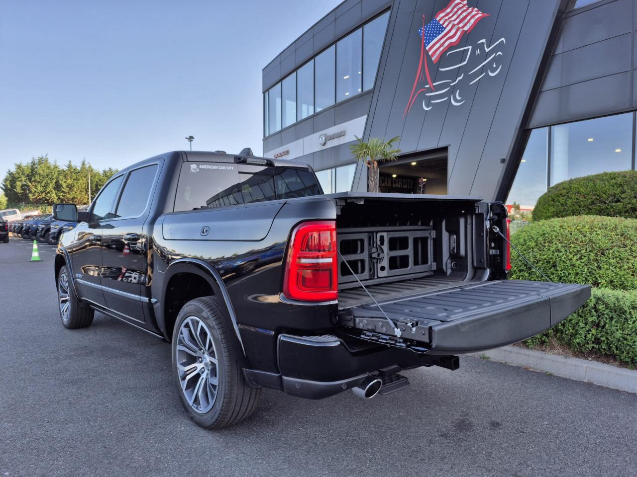 DODGE RAM 1500 CREW TUNGSTEN AIR RAMBOX HAYON MULTI