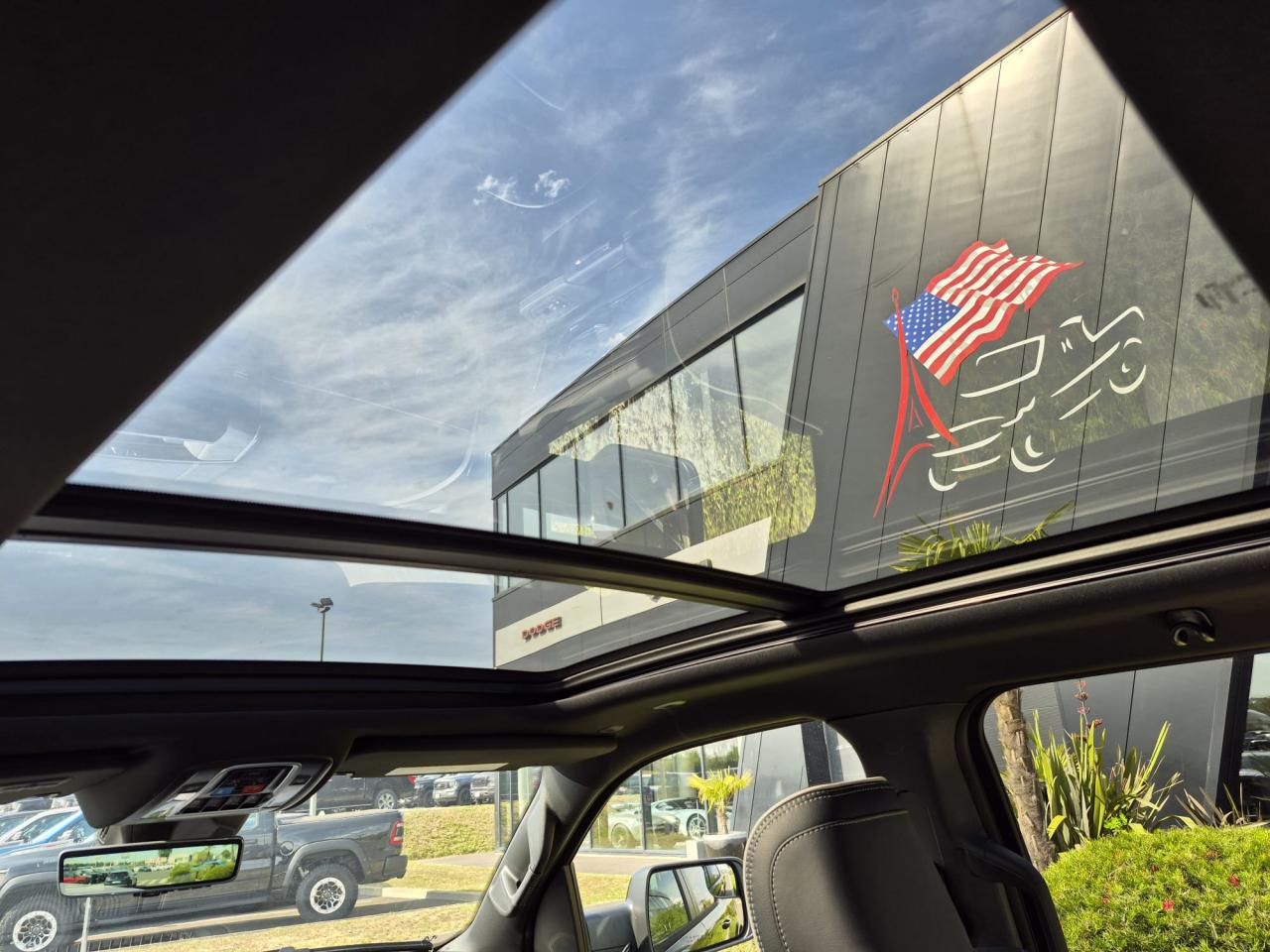 DODGE RAM 1500 CREW LIMITED NIGHT EDITION RAMBOX HAYON MULTI 2025