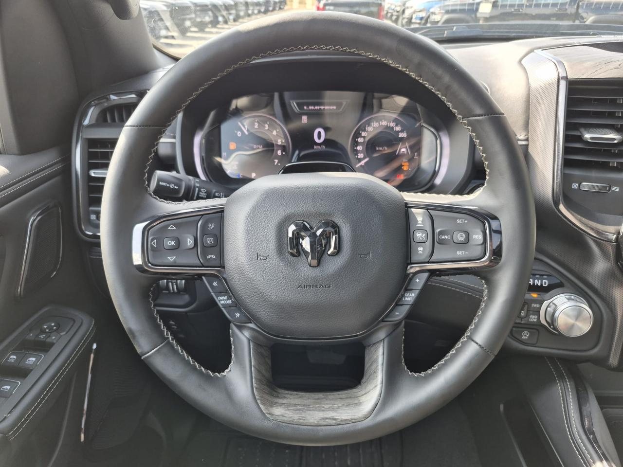 DODGE RAM 1500 CREW LIMITED NIGHT EDITION RAMBOX HAYON MULTI 2025
