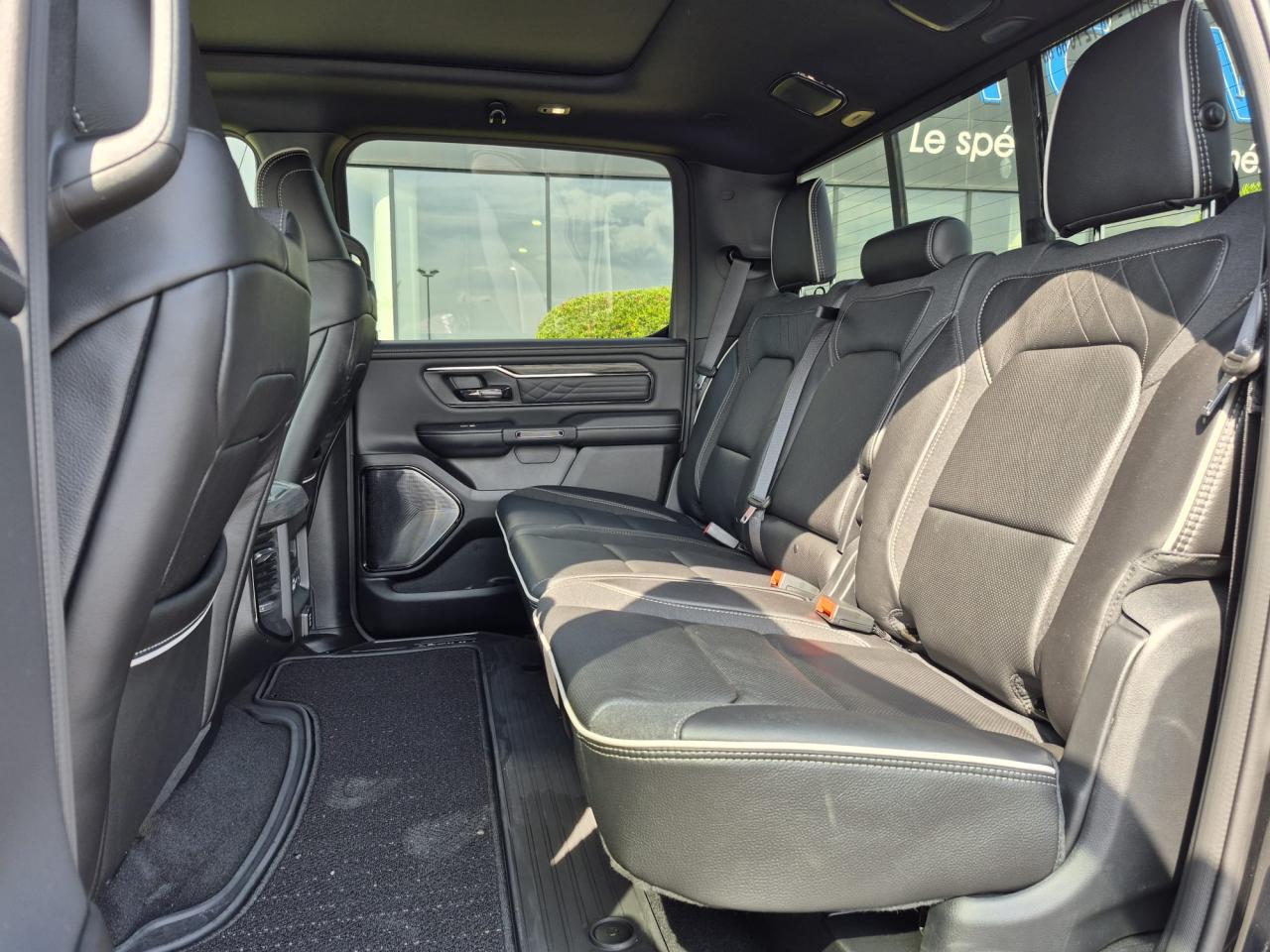 DODGE RAM 1500 CREW LIMITED NIGHT EDITION RAMBOX HAYON MULTI 2025
