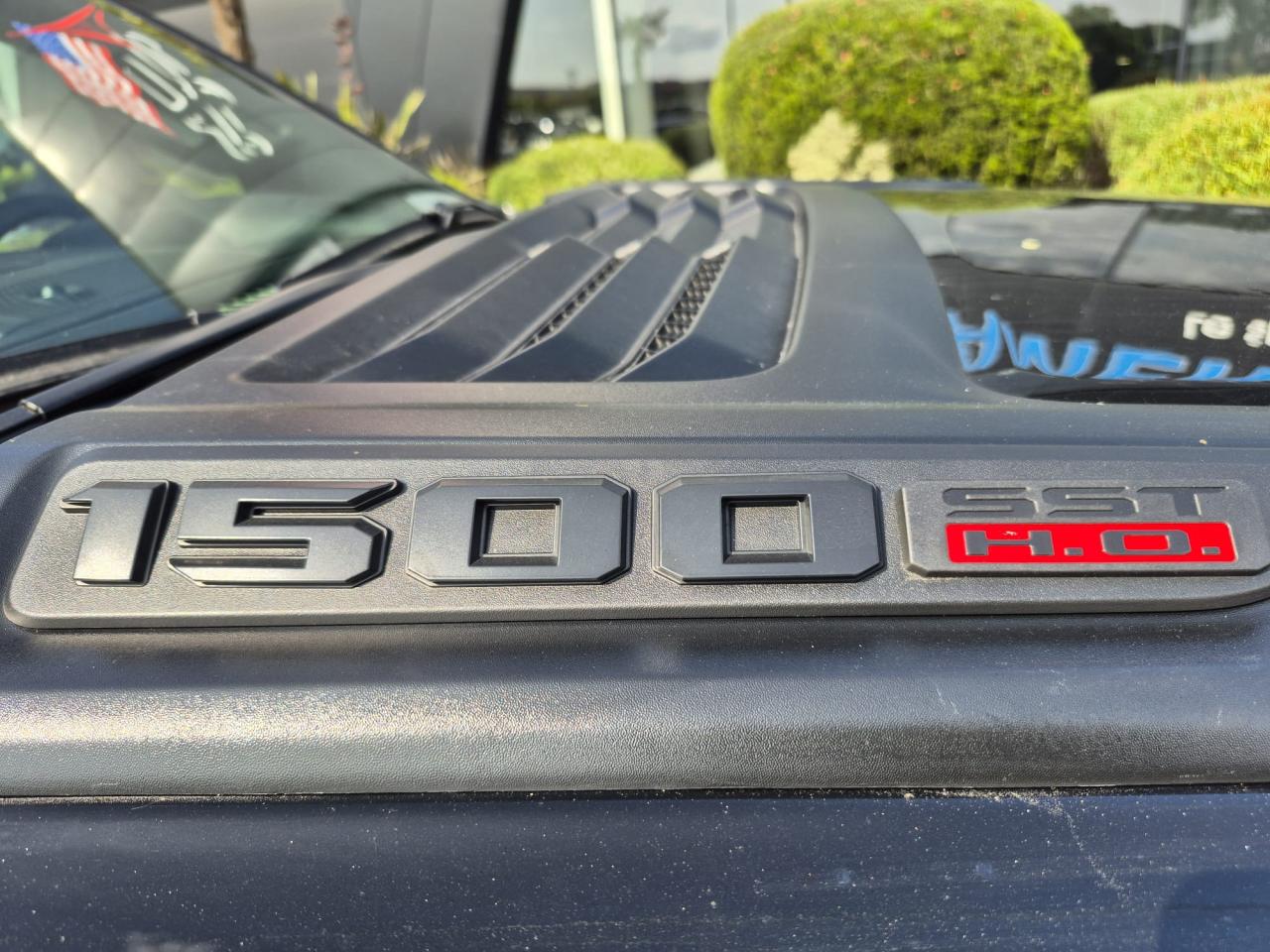 DODGE RAM 1500 CREW LIMITED NIGHT EDITION RAMBOX HAYON MULTI 2025