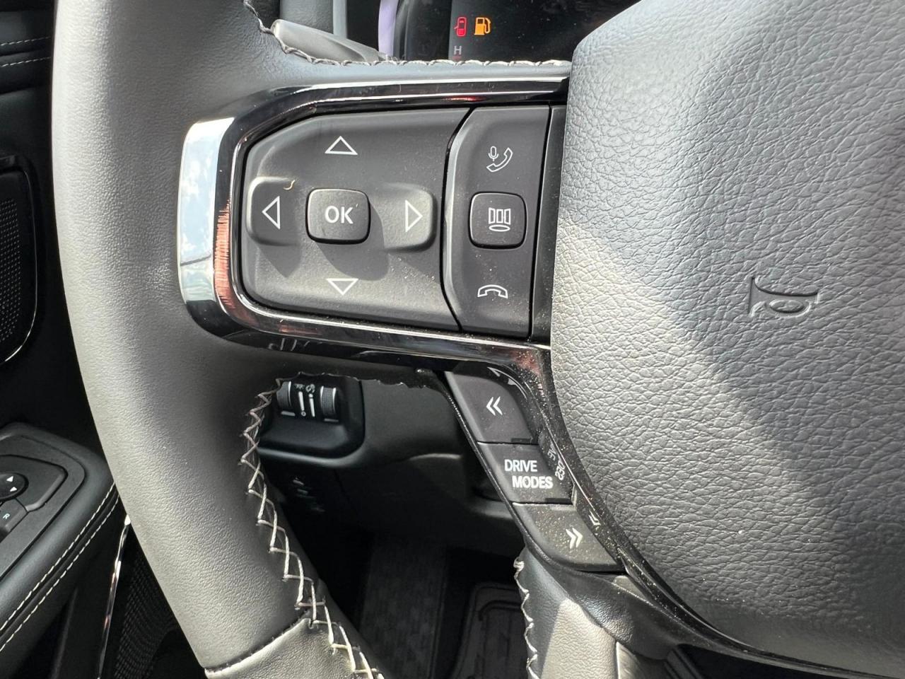 DODGE RAM 1500 CREW LIMITED NIGHT EDITION RAMBOX HAYON MULTI 2025