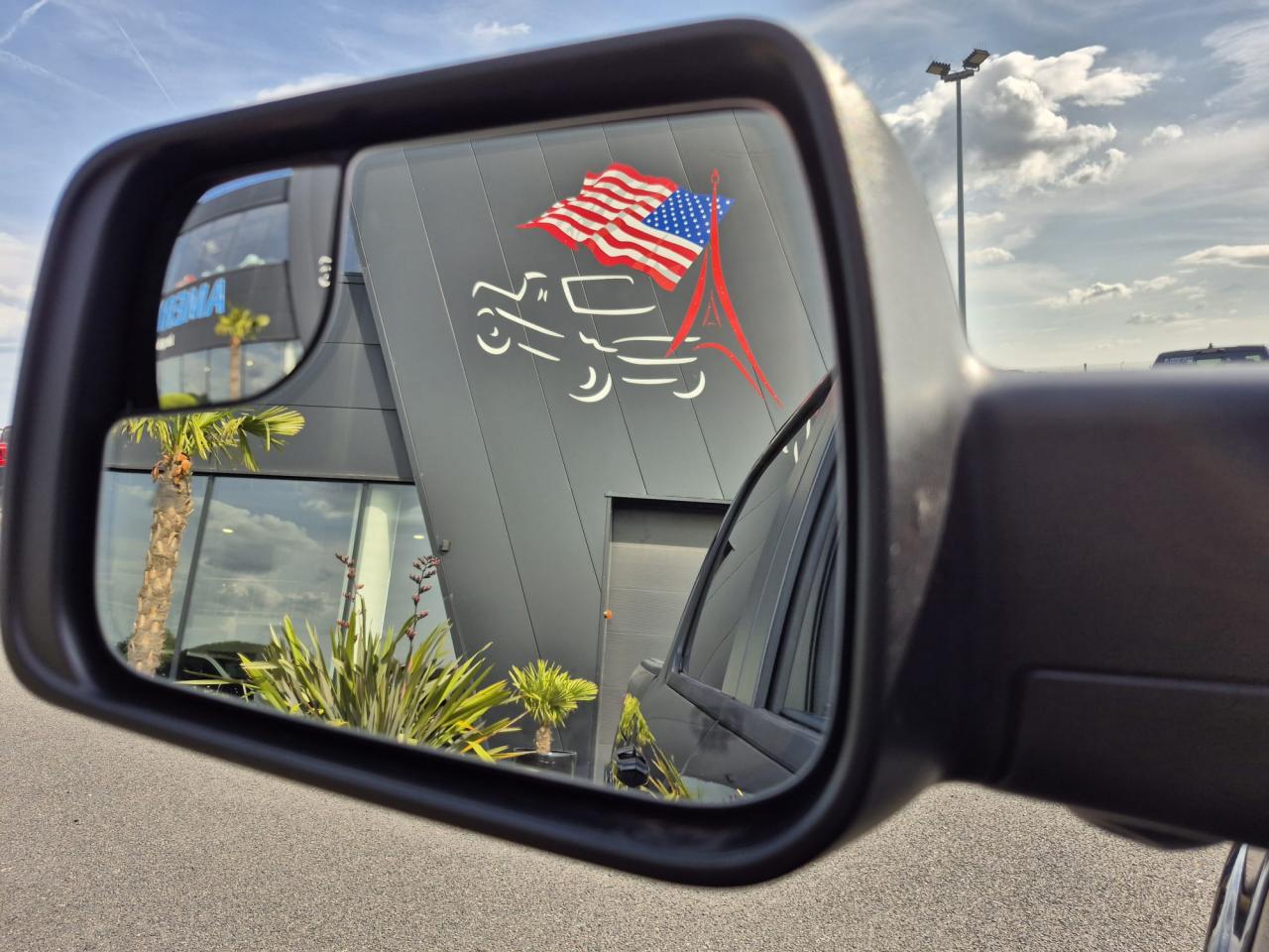 DODGE RAM 1500 CREW LIMITED NIGHT EDITION RAMBOX HAYON MULTI 2025