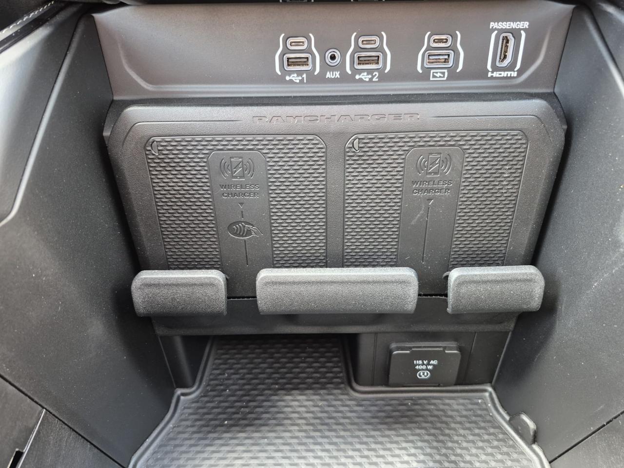 DODGE RAM 1500 CREW LIMITED NIGHT EDITION RAMBOX HAYON MULTI 2025